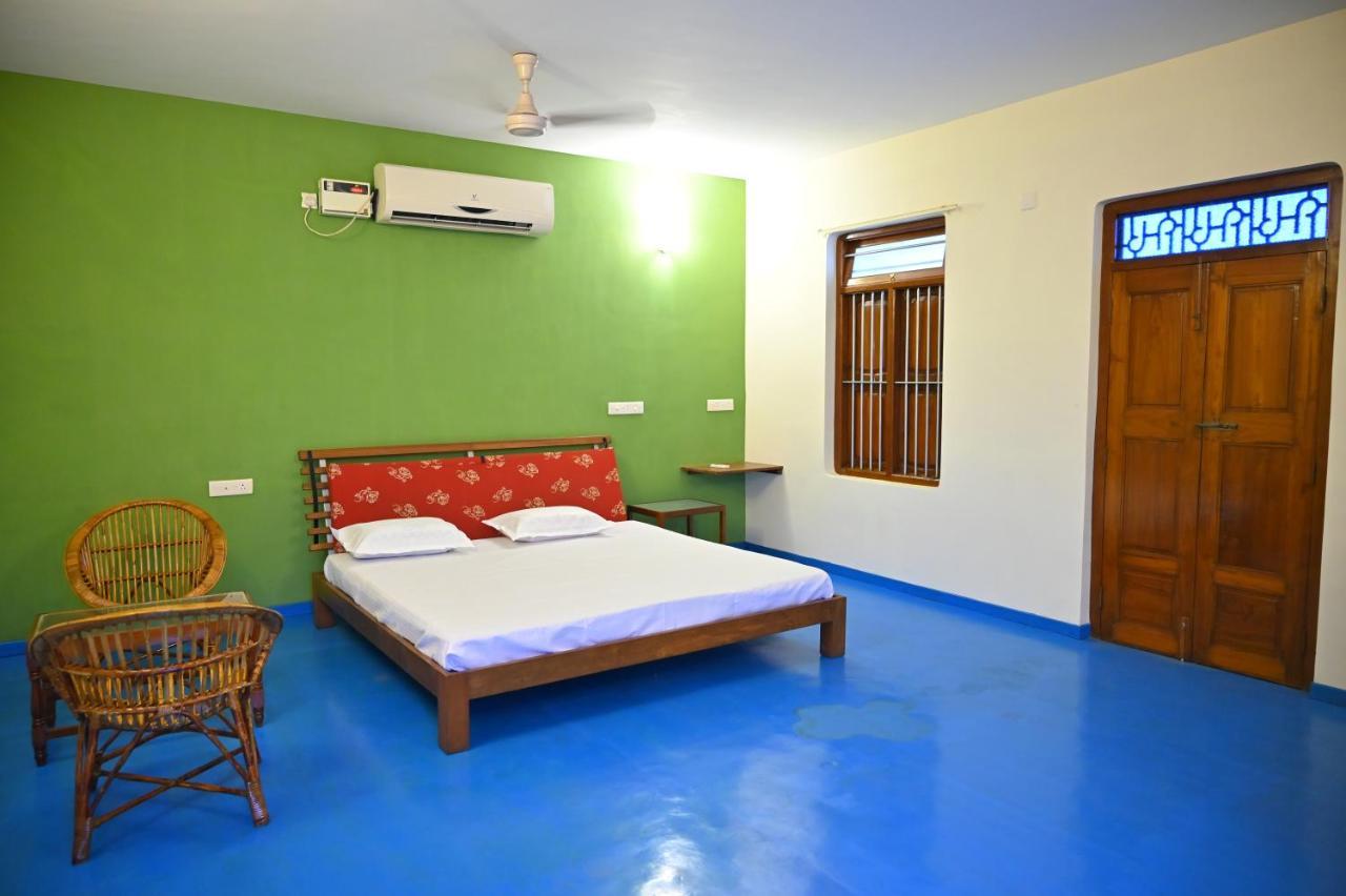 Les Boganveillea Heritage Guest House Auroville Exterior foto